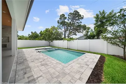 638 93rd Ave N, Naples, FL 34108 - Photo 31