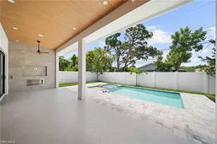 638 93rd Ave N, Naples, FL 34108 - Photo 29