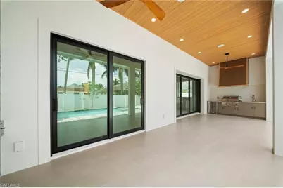 658 93rd Ave N, Naples, FL 34108 - Photo 3