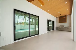 658 93rd Ave N, Naples, FL 34108 - Photo 3