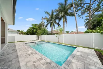 658 93rd Ave N, Naples, FL 34108 - Photo 37
