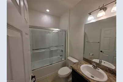 318 SE 5th Pl, Cape Coral, FL 33990 - Photo 25
