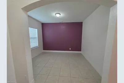 318 SE 5th Pl, Cape Coral, FL 33990 - Photo 13