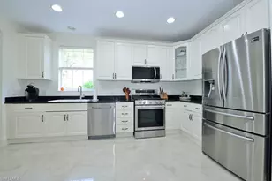 9097 Cherry Oaks Tr, Naples, FL 34114 - Photo 9