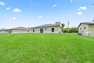 2811 1st St SW, Lehigh Acres, FL 33976 - Photo 29