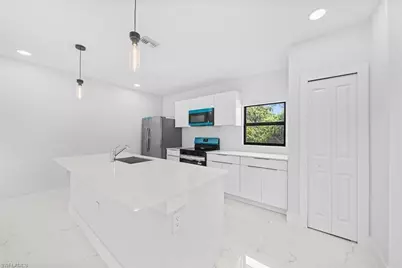 2811 1st St SW, Lehigh Acres, FL 33976 - Photo 9