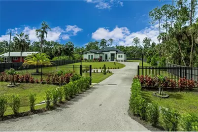 490 39th Ave NE, Naples, FL 34120 - Photo 5