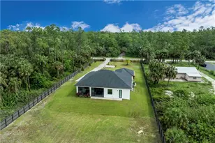 490 39th Ave NE, Naples, FL 34120 - Photo 3