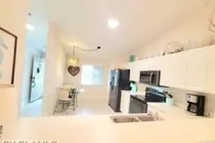 1100 Eastham Way, Naples, FL 34104 - Photo 11