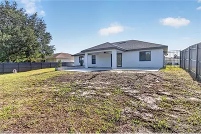 526 Wabasso Ave S, Lehigh Acres, FL 33974 - Photo 41
