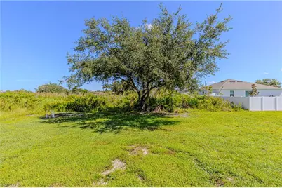 2616 70th St W, Lehigh Acres, FL 33971 - Photo 25