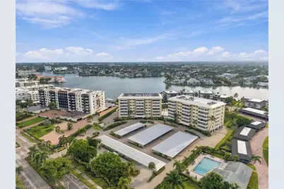 3410 Gulf Shore Blvd N #304, Naples, FL 34103 - Photo 31