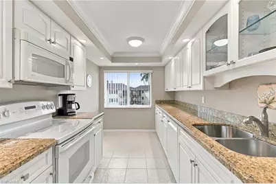 3410 Gulf Shore Blvd N #304, Naples, FL 34103 - Photo 11