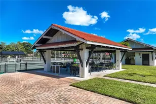 7360 Glenmoor Ln, Naples, FL 34104 - Photo 47