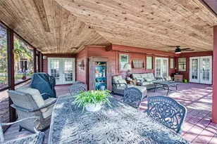 2490 Outrigger Ln, Naples, FL 34104 - Photo 13