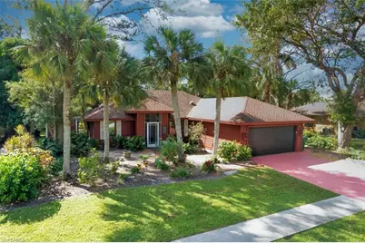 2490 Outrigger Ln, Naples, FL 34104 - Photo 29