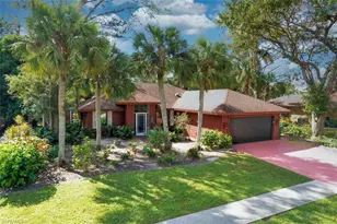 2490 Outrigger Ln, Naples, FL 34104 - Photo 29