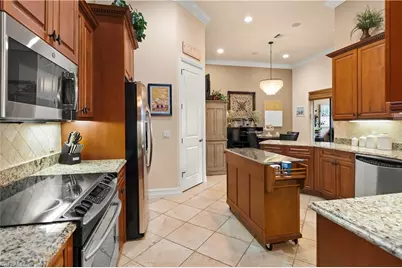 5038 Rustic Oaks Cir, Naples, FL 34105 - Photo 7