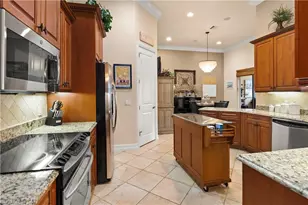 5038 Rustic Oaks Cir, Naples, FL 34105 - Photo 7