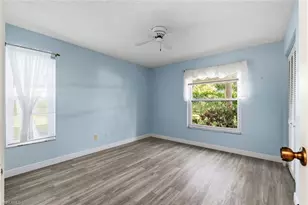 784 Landover Cir, Naples, FL 34104 - Photo 15