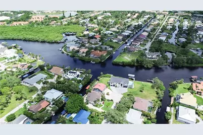 27298 Jolly Roger Ln, Bonita Springs, FL 34135 - Photo 19