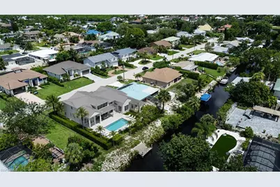 27298 Jolly Roger Ln, Bonita Springs, FL 34135 - Photo 9