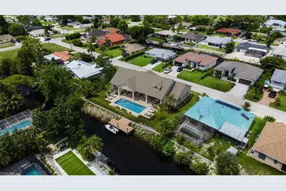 27298 Jolly Roger Ln, Bonita Springs, FL 34135 - Photo 11