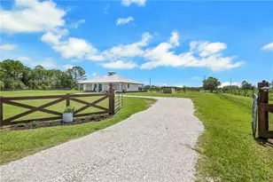 37061 Rickard Ln, North Fort Myers, FL 33917 - Photo 5
