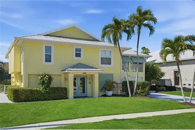 468 Capri Ct, Marco Island, FL 34145 - Photo 3