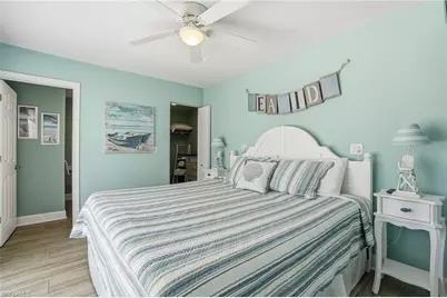 468 Capri Ct, Marco Island, FL 34145 - Photo 17