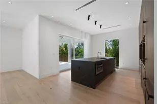1135 Bluebird Ave, Marco Island, FL 34145 - Photo 29