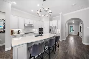 9811 Everglades Dr, Naples, FL 34120 - Photo 7