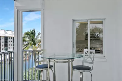 400 Flagship Dr #402, Naples, FL 34108 - Photo 9