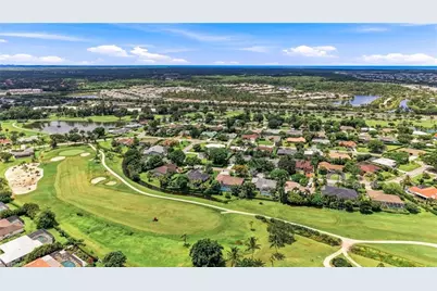 350 Pinehurst Cir, Naples, FL 34113 - Photo 27