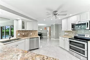 350 Pinehurst Cir, Naples, FL 34113 - Photo 9