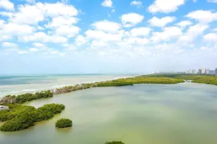 60 Seagate Dr, Naples, FL 34103 - Photo 23