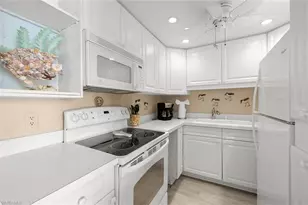 140 Seaview Ct, Marco Island, FL 34145 - Photo 7