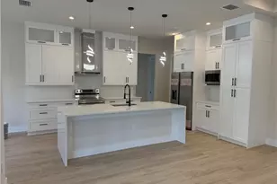 2594 50th Ave NE, Naples, FL 34120 - Photo 5