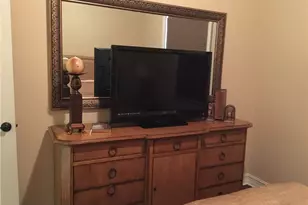 7943 Haven Dr, Naples, FL 34104 - Photo 11