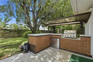 4900 Tahiti Ln, Naples, FL 34112 - Photo 47