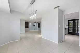 4900 Tahiti Ln, Naples, FL 34112 - Photo 17