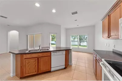 2410 Verdmont Ct, Cape Coral, FL 33991 - Photo 5