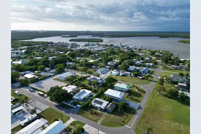 517 Coconut Ave, Other, FL 34140 - Photo 35
