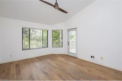 27100 Oakwood Lake Dr, Bonita Springs, FL 34134 - Photo 13