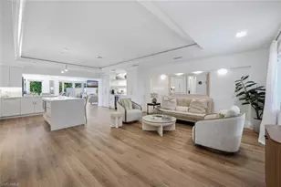 1274 Pine Ct, Naples, FL 34102 - Photo 3