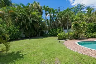 1274 Pine Ct, Naples, FL 34102 - Photo 49