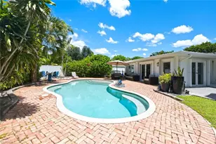 1274 Pine Ct, Naples, FL 34102 - Photo 41