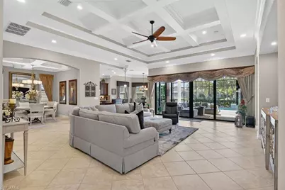 7352 Lantana Way, Naples, FL 34119 - Photo 9