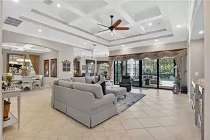 7352 Lantana Way, Naples, FL 34119 - Photo 9