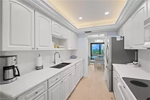 3430 Gulf Shore Blvd N, Naples, FL 34103 - Photo 11